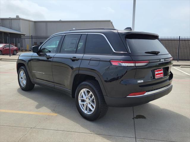 2025 Jeep Grand Cherokee GRAND CHEROKEE LAREDO X 4X2