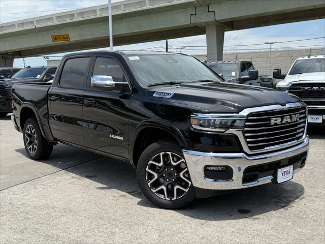 2025 RAM Ram 1500 RAM 1500 LARAMIE CREW CAB 4X2 57 BOX