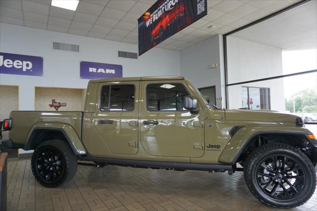 2025 Jeep Gladiator GLADIATOR NIGHTHAWK 4X4