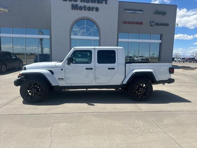 2025 Jeep Gladiator GLADIATOR NIGHTHAWK 4X4 2025 Jeep Gladiator GLADIATOR NIGHTHAWK 4X4