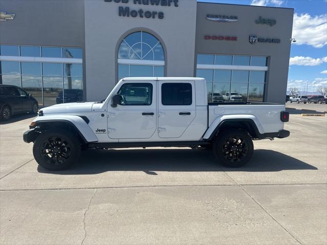 2025 Jeep Gladiator GLADIATOR NIGHTHAWK 4X4