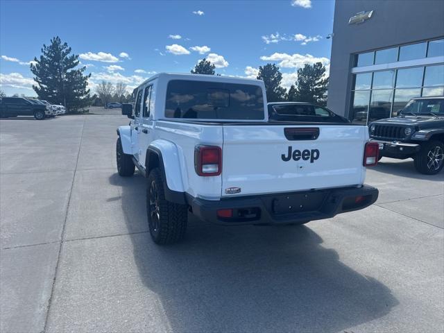 2025 Jeep Gladiator GLADIATOR NIGHTHAWK 4X4