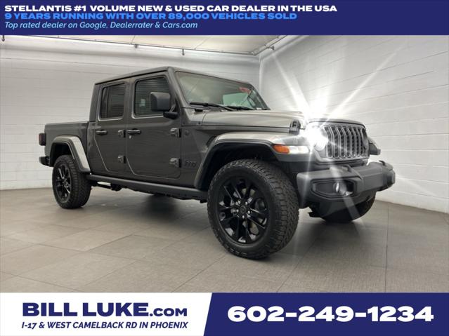 2025 Jeep Gladiator GLADIATOR NIGHTHAWK 4X4