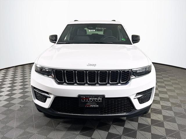 2025 Jeep Grand Cherokee GRAND CHEROKEE LAREDO X 4X4
