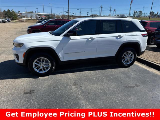 2025 Jeep Grand Cherokee GRAND CHEROKEE LAREDO X 4X2