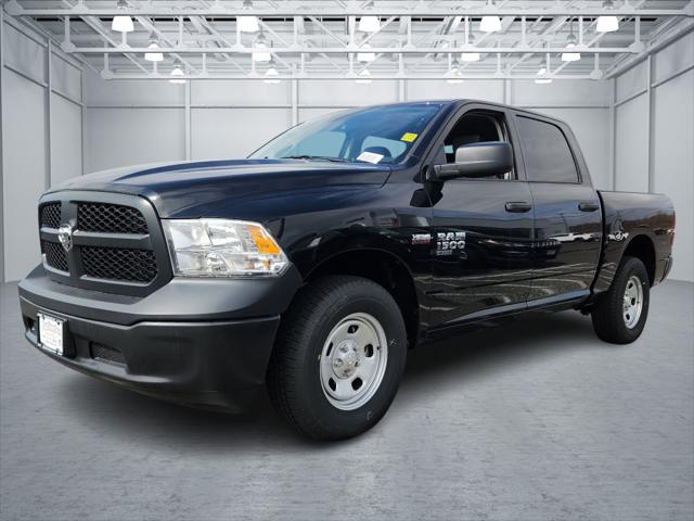 2024 RAM 1500 Classic Tradesman Crew Cab 4x4 57 Box