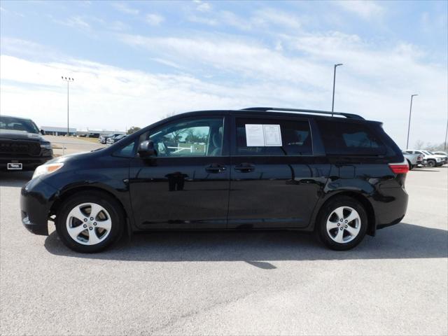 2017 Toyota Sienna LE 8 Passenger