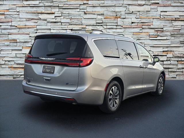 2021 Chrysler Pacifica Hybrid Touring L
