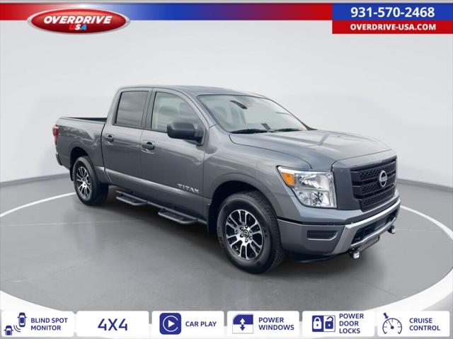 2024 Nissan TITAN Crew Cab SV 4x4