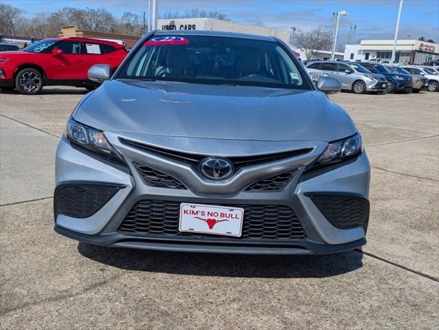 2022 Toyota Camry SE AWD