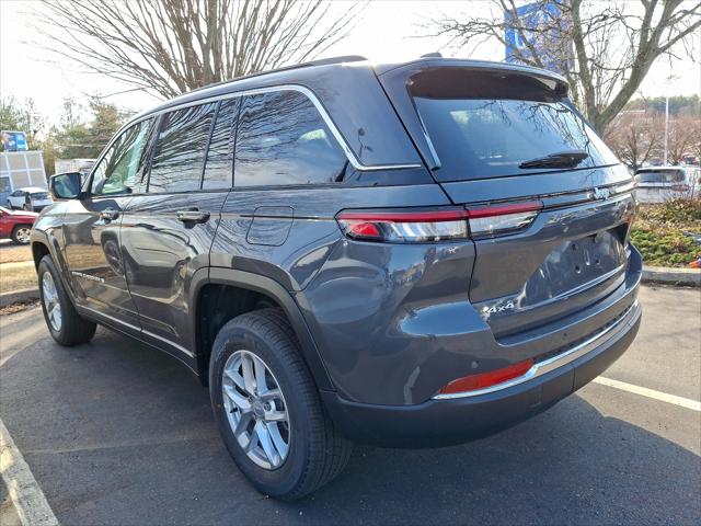 2025 Jeep Grand Cherokee GRAND CHEROKEE LAREDO X 4X4