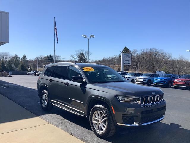 2022 Jeep Grand Cherokee L Laredo 4x4