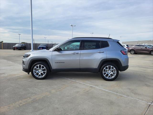 2024 Jeep Compass Latitude Lux FWD