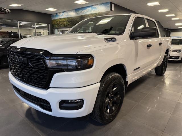2025 RAM Ram 1500 RAM 1500 TRADESMAN CREW CAB 4X4 57 BOX