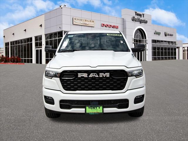 2025 RAM Ram 1500 RAM 1500 BIG HORN CREW CAB 4X4 57 BOX