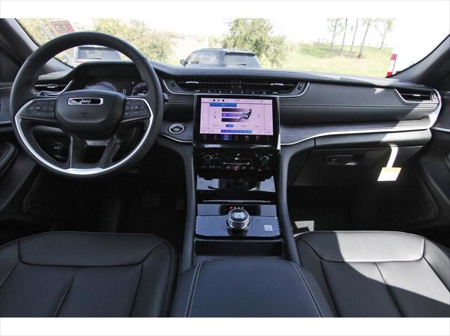 2025 Jeep Grand Cherokee GRAND CHEROKEE L LIMITED 4X2