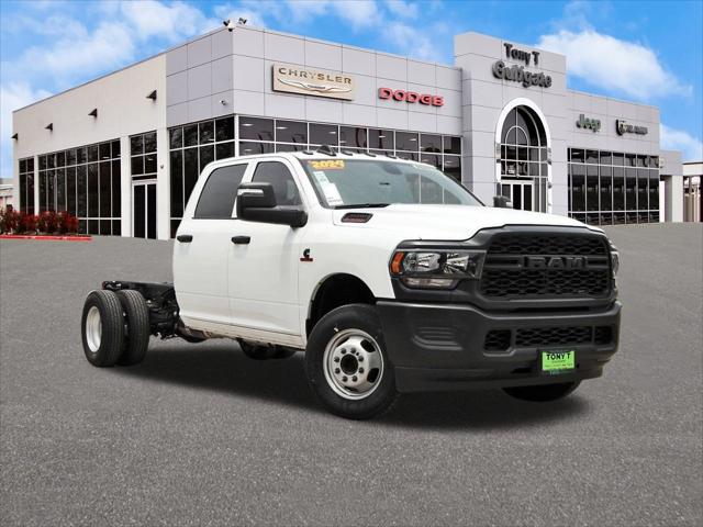 2024 RAM Ram 3500 Chassis Cab RAM 3500 TRADESMAN CREW CAB CHASSIS 4X4 60 CA