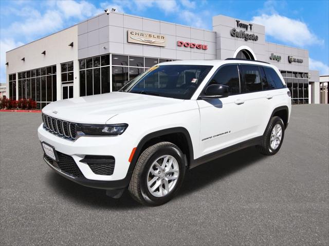 2024 Jeep Grand Cherokee GRAND CHEROKEE LAREDO X 4X4