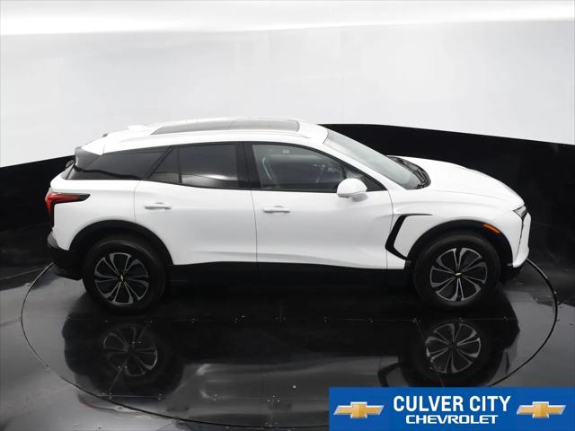 2025 Chevrolet V Blazer eAWD LT