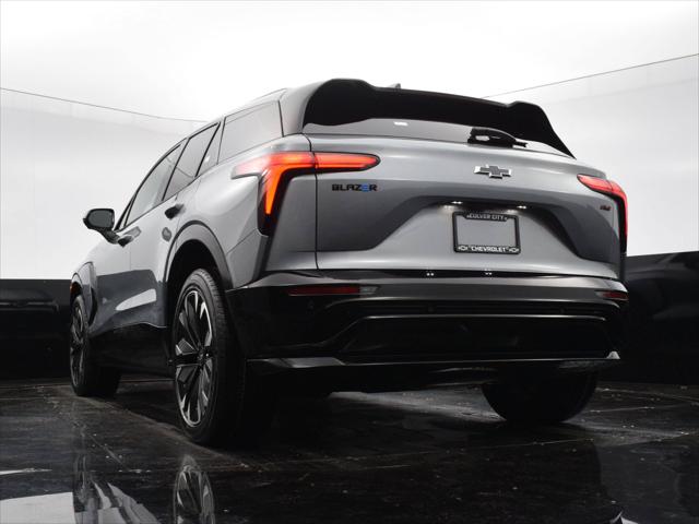 2025 Chevrolet V Blazer RWD RS