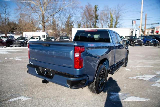 2024 Chevrolet Silverado 1500 4WD Double Cab Standard Bed Custom