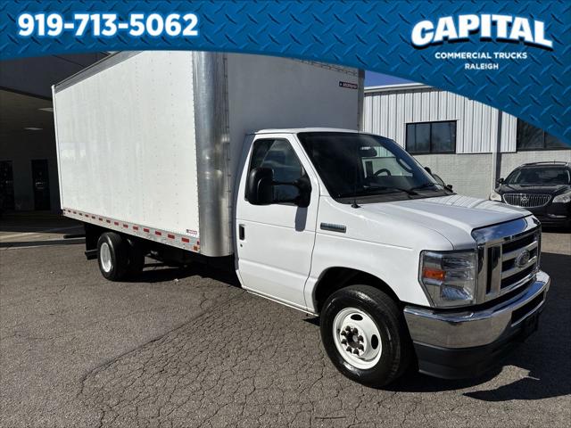2022 Ford E-350 Cutaway Base