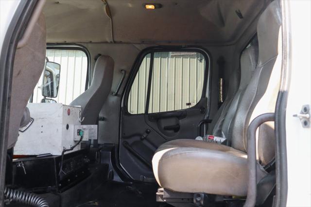 2016 Freightliner 114Sd Unknown