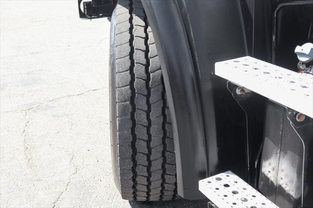 2016 Freightliner 114Sd Unknown