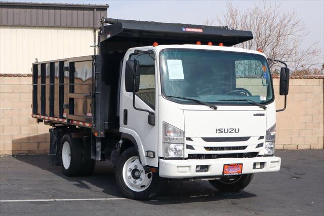 2022 Isuzu NPR Standard Cab