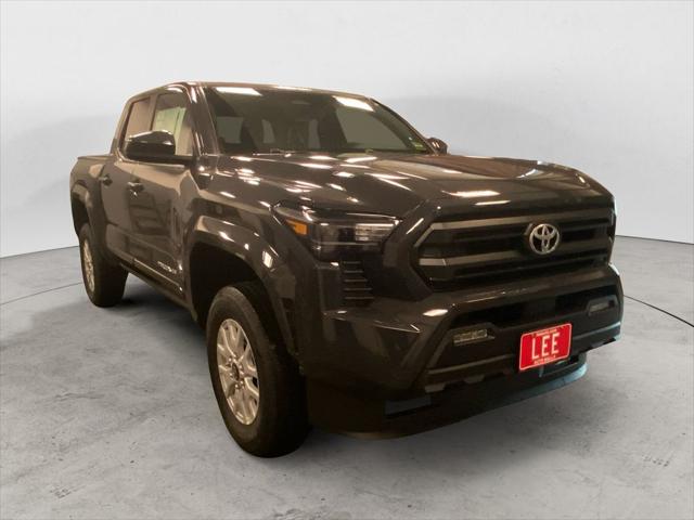 2025 Toyota Tacoma SR5 4WD