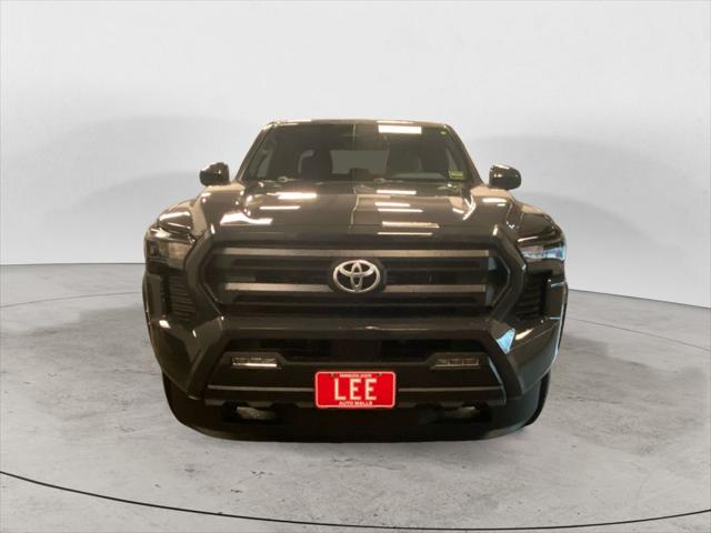 2025 Toyota Tacoma SR5 4WD