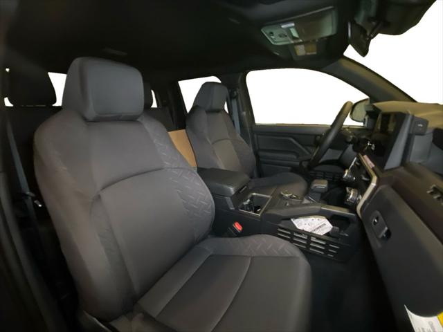 2025 Toyota Tacoma SR5 4WD