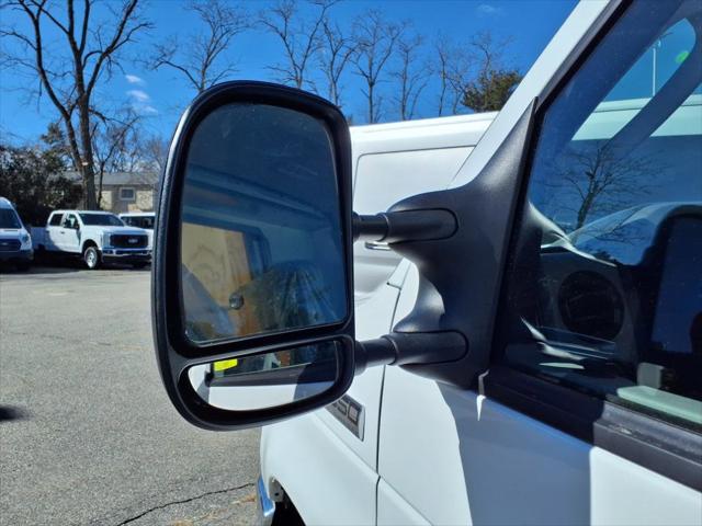 2026 Ford E-350 Cutaway Base