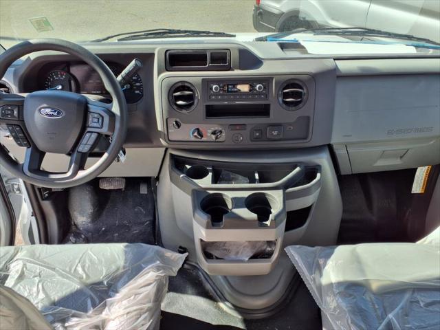 2026 Ford E-350 Cutaway Base