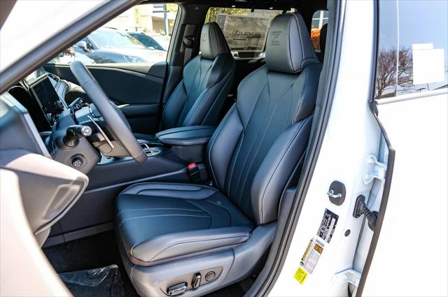 2025 Lexus TX 500h F SPORT Premium