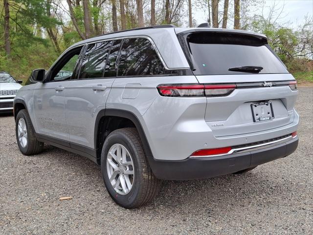 2025 Jeep Grand Cherokee GRAND CHEROKEE LAREDO X 4X4