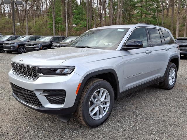 2025 Jeep Grand Cherokee GRAND CHEROKEE LAREDO X 4X4
