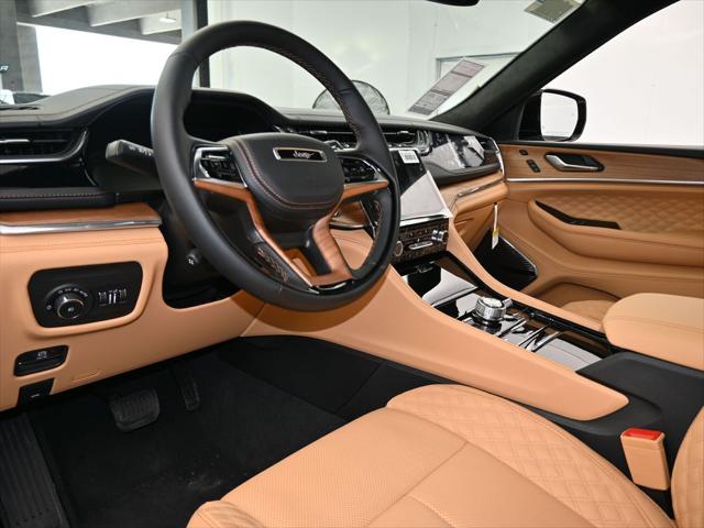 2025 Jeep Grand Cherokee GRAND CHEROKEE SUMMIT RESERVE 4X4