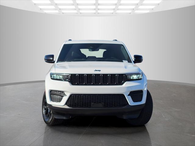 2025 Jeep Grand Cherokee GRAND CHEROKEE ALTITUDE 4X4