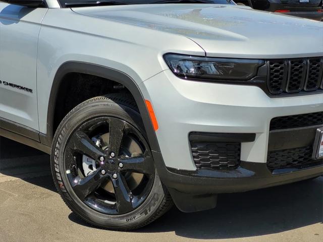 2025 Jeep Grand Cherokee GRAND CHEROKEE L ALTITUDE 4X2
