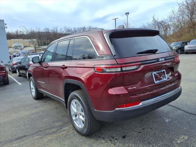 2025 Jeep Grand Cherokee GRAND CHEROKEE LAREDO X 4X4