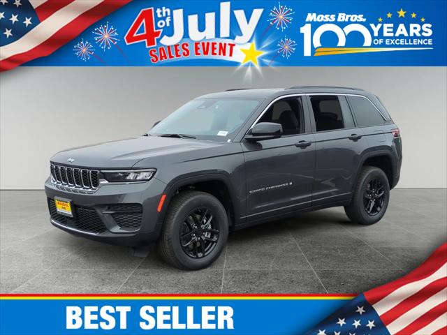 2025 Jeep Grand Cherokee GRAND CHEROKEE LAREDO X 4X4