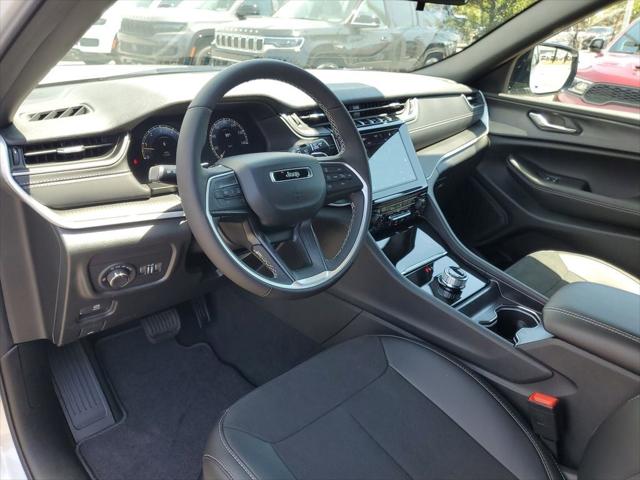 2025 Jeep Grand Cherokee GRAND CHEROKEE L ALTITUDE 4X2