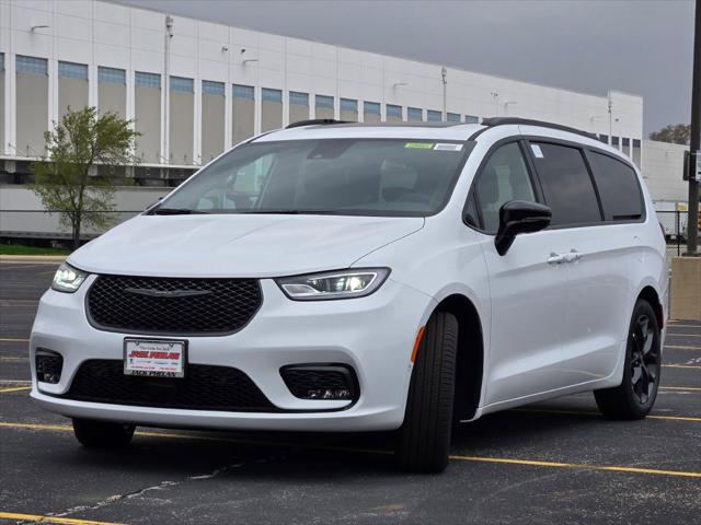 2025 Chrysler Pacifica PACIFICA LIMITED