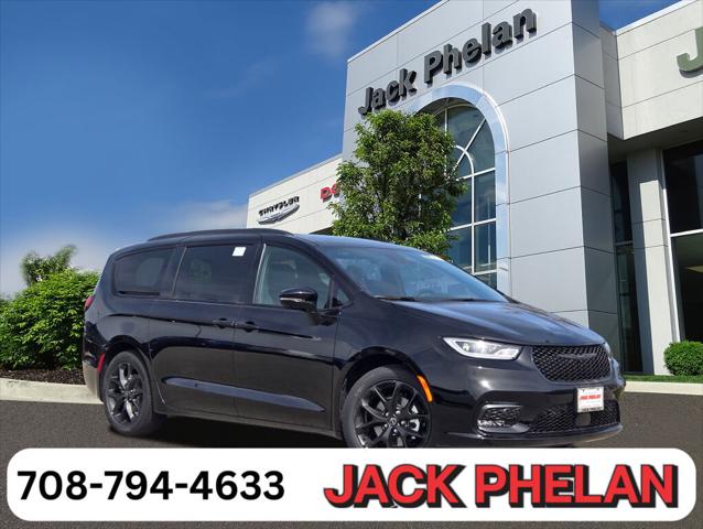 2025 Chrysler Pacifica PACIFICA LIMITED