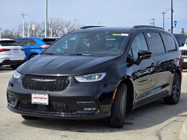 2025 Chrysler Pacifica PACIFICA LIMITED