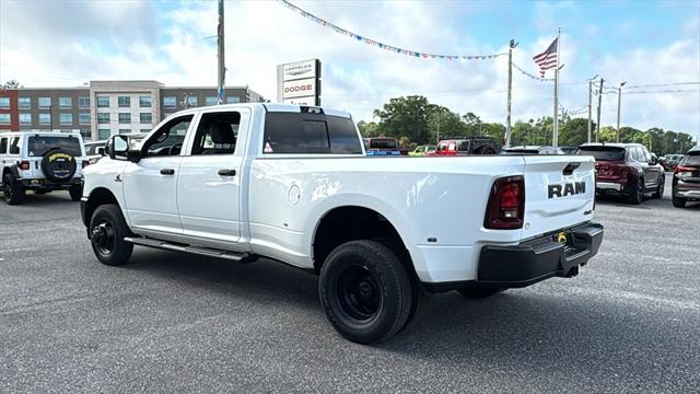 2025 RAM Ram 3500 RAM 3500 TRADESMAN CREW CAB 4X4 8 BOX