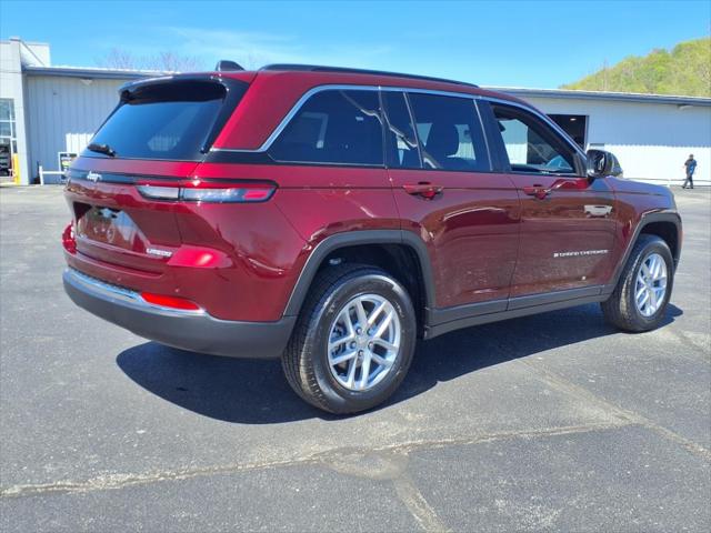 2025 Jeep Grand Cherokee GRAND CHEROKEE LAREDO X 4X4