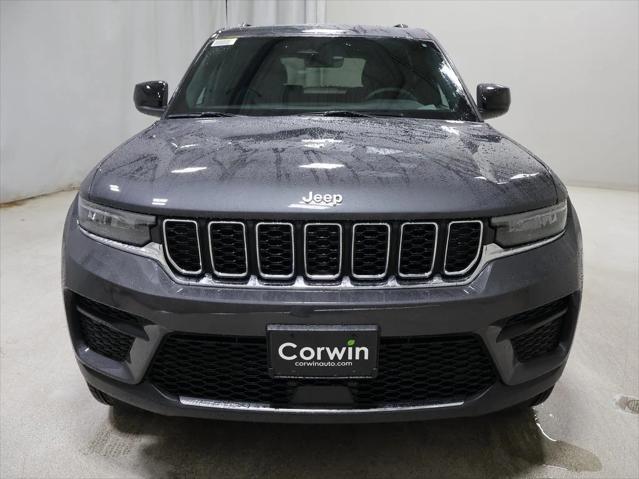 2025 Jeep Grand Cherokee GRAND CHEROKEE LAREDO X 4X4