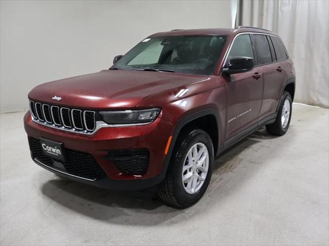 2025 Jeep Grand Cherokee GRAND CHEROKEE LAREDO X 4X4